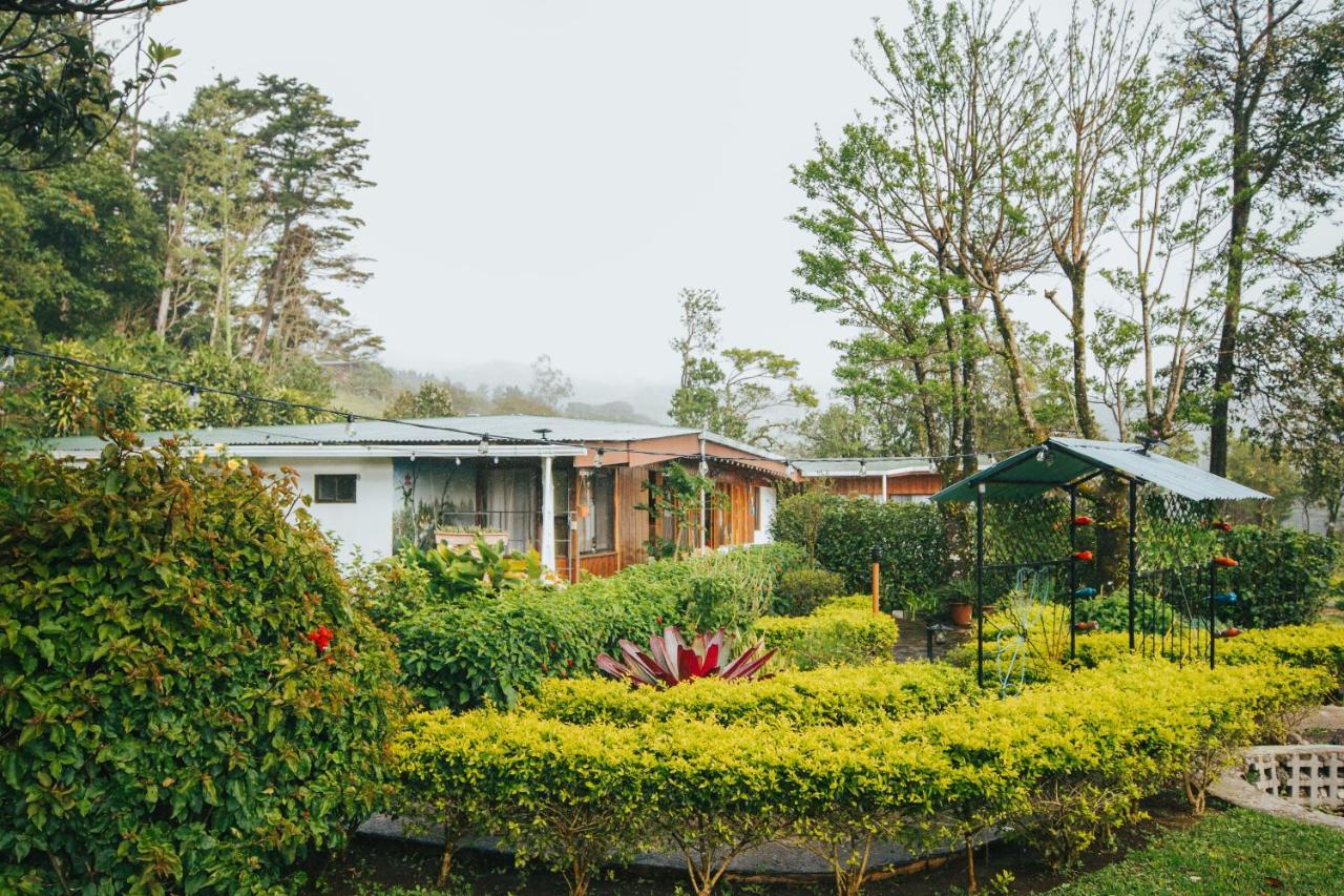 Hotel Holístico Monteverde Buitenkant foto